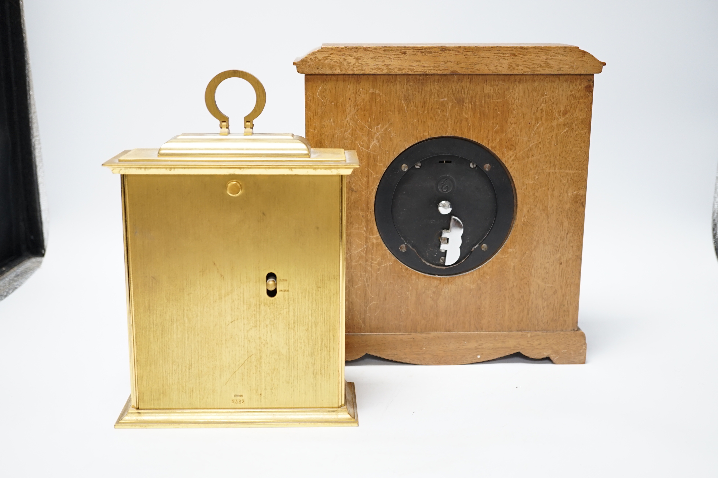 Two modern timepieces, Elliot and Roulet, tallest 23.5cm